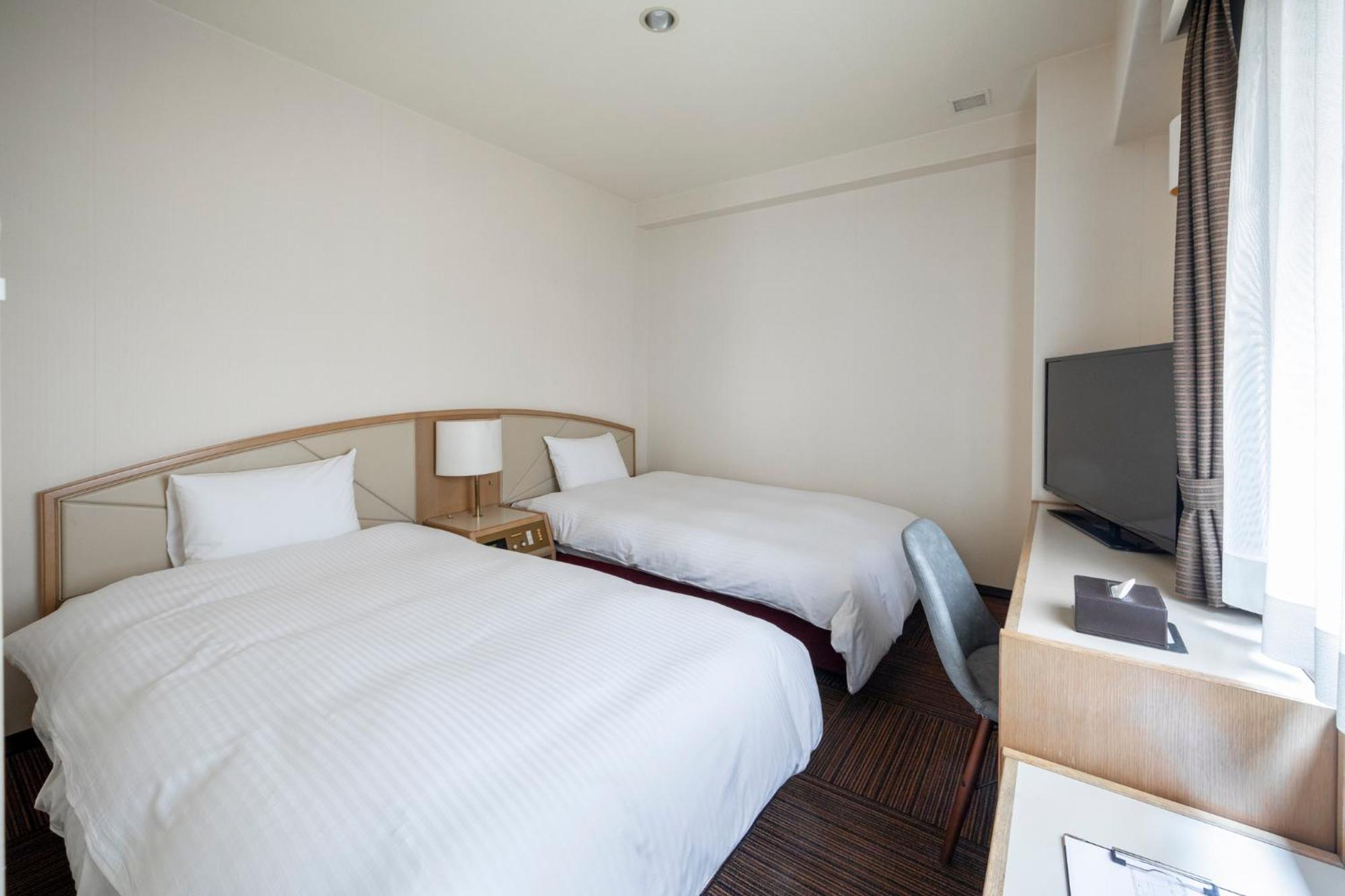 Court Hotel Ниигата Экстерьер фото