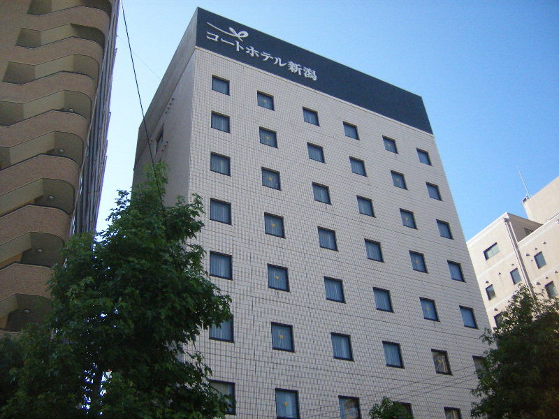 Court Hotel Ниигата Экстерьер фото